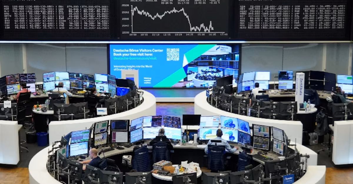 موجة بيع الأسهم والسندات تهدأ مع تراجع النفط… وبيانات CPI أمام اختبار حاسم للأسواق 📊🛢️
