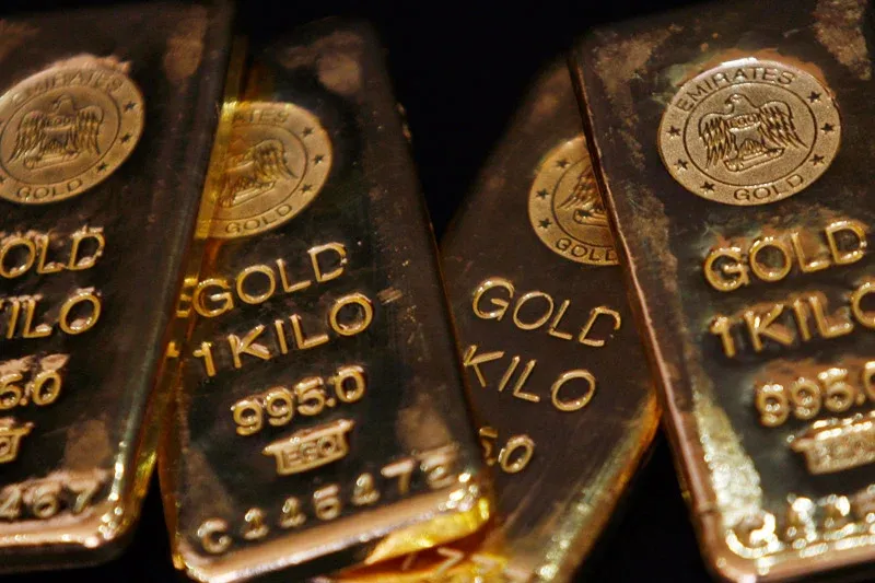 الذهب يحافظ على مكاسبه فوق 4,400 دولار قبل بيانات التضخم الأمريكية ✨🥇