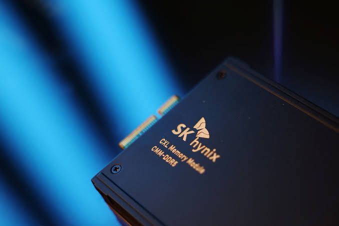 أرباح قياسية لا تكفي... سهم SK Hynix يتراجع رغم طفرة الذكاء الاصطناعي 💾📉