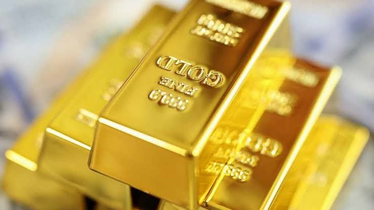 الذهب يهبط إلى 4,332 دولارًا مع تصاعد رهانات رفع الفائدة رغم الهجمات الجديدة في الشرق الأوسط 🥇📉