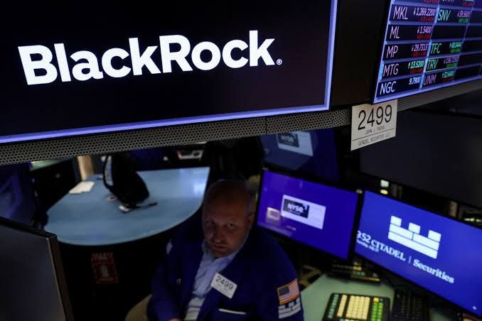 بلاك روك تقفز 4% بعد أرباح قياسية وتدفقات استثمارية ضخمة.. والذكاء الاصطناعي يفتح سوقًا جديدًا 📈