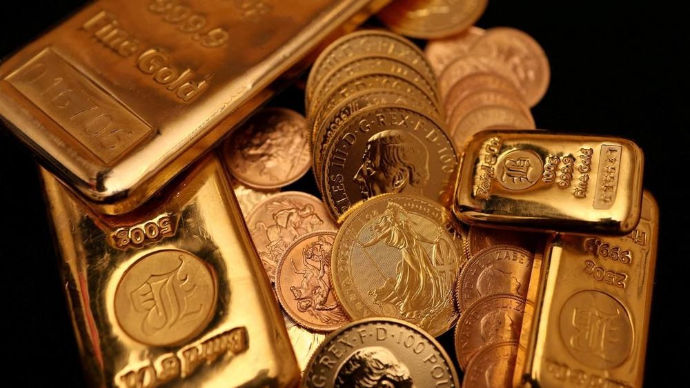 سعر الذهب اليوم | الاثنين 12 يناير: الذهب يخترق 4,600 دولار بعد مذكرات استدعاء باول 🟡📈🇺🇸