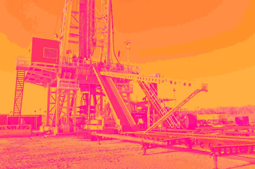 نابورز إندستريز… تحسن في الكفاءة والميزانية يقابله ضعف العوائد وتقلب التدفقات النقدية 🛢️⚙️⚠️