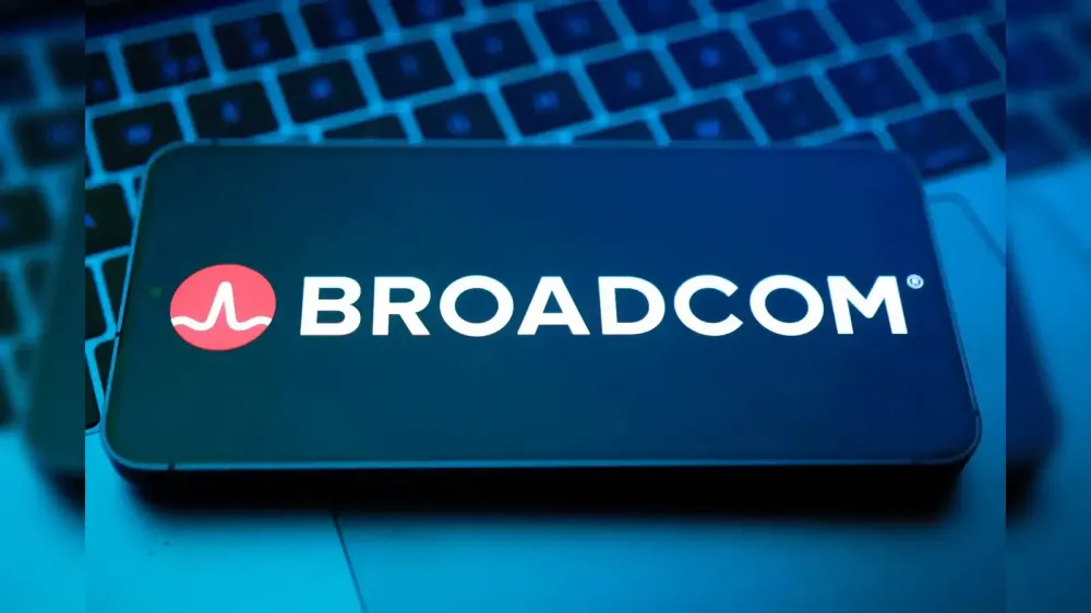 برودكوم: عملاق الرقائق يواصل النمو القوي… وهوامش خارقة رغم تراجع الهامش الإجمالي وارتفاع التقييم 🚀📡💻