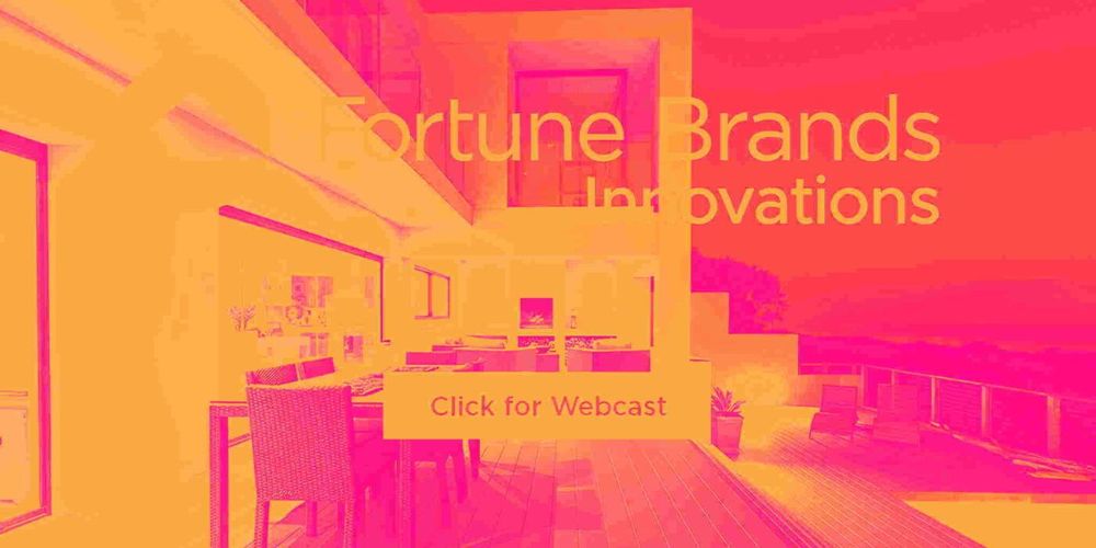 فورتشن براندز… هوامش إجمالية قوية وتدفقات نقدية متحسنة لكن تراجع المبيعات والأرباح يضغط على الجودة 🏠🔐📉