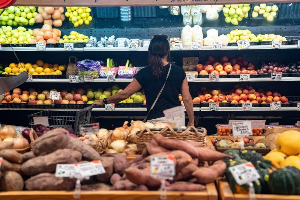 التضخم الأمريكي يتباطأ إلى 3.4% في يوليو... والأسواق تترقب قرار الفيدرالي 📊🇺🇸