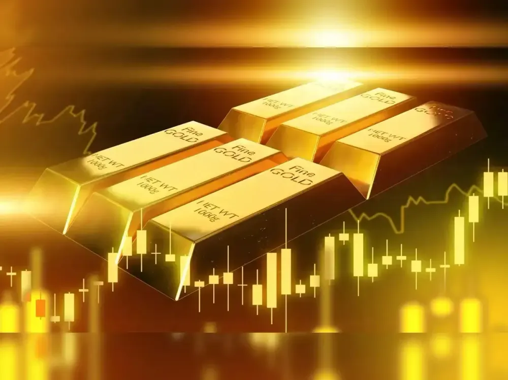 الذهب يقفز فوق 4,200 دولار… فيما بتكوين والعقود الآجلة للأسهم تتراجع مع بداية ديسمبر 🟡📈