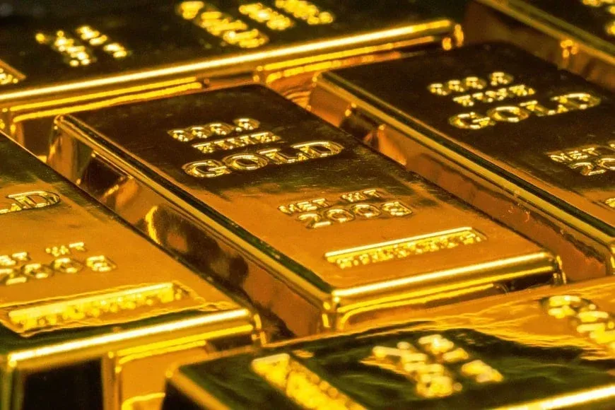 أسعار الذهب تحافظ على تداولها فوق 4,400 دولار مع تصاعد التوترات بين الولايات المتحدة وإيران 🟡