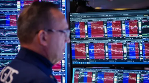 موجة بيع عالمية تضرب أسهم التكنولوجيا وتقود ناسداك للهبوط 📉🤖