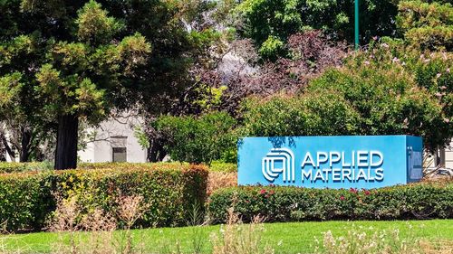سهم Applied Materials يتراجع رغم نتائج قوية وتوقعات متفائلة 📉💻