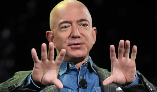 جيف بيزوس: فقاعة الذكاء الاصطناعي حقيقية... لكن التقنية حقيقية أيضًا 🤖💥