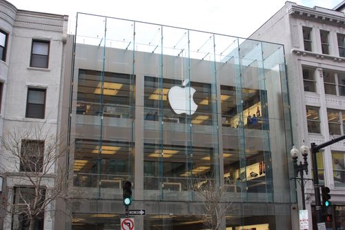 أبل: ماذا يكسب المساهم من مليارات إعادة شراء الأسهم؟ 🍎