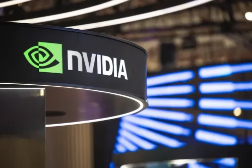 إنفيديا تخسر 7 جلسات متتالية قبل الأرباح.. أطول موجة هبوط منذ 2022 📉🤖