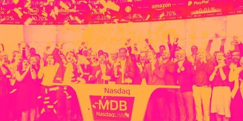 مونغو دي بي… منصة قواعد بيانات سحابية بنمو قوي وتدفقات نقدية ممتازة لكن التقييم المرتفع يرفع المخاطر 🍃📈⚠️