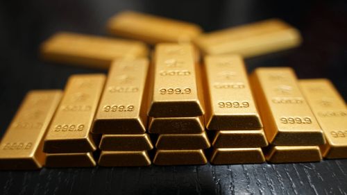 الذهب يتجاوز 4,700 دولار مجددًا.. والزخم قد يستمر حتى نهاية الشهر 🥇📈