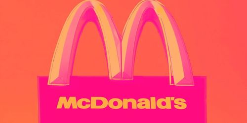 ماكدونالدز: عملاق مطاعم بهوامش استثنائية… نمو محدود نسبيًا وتقييم قريب من العادل 🍔📊⚖️
